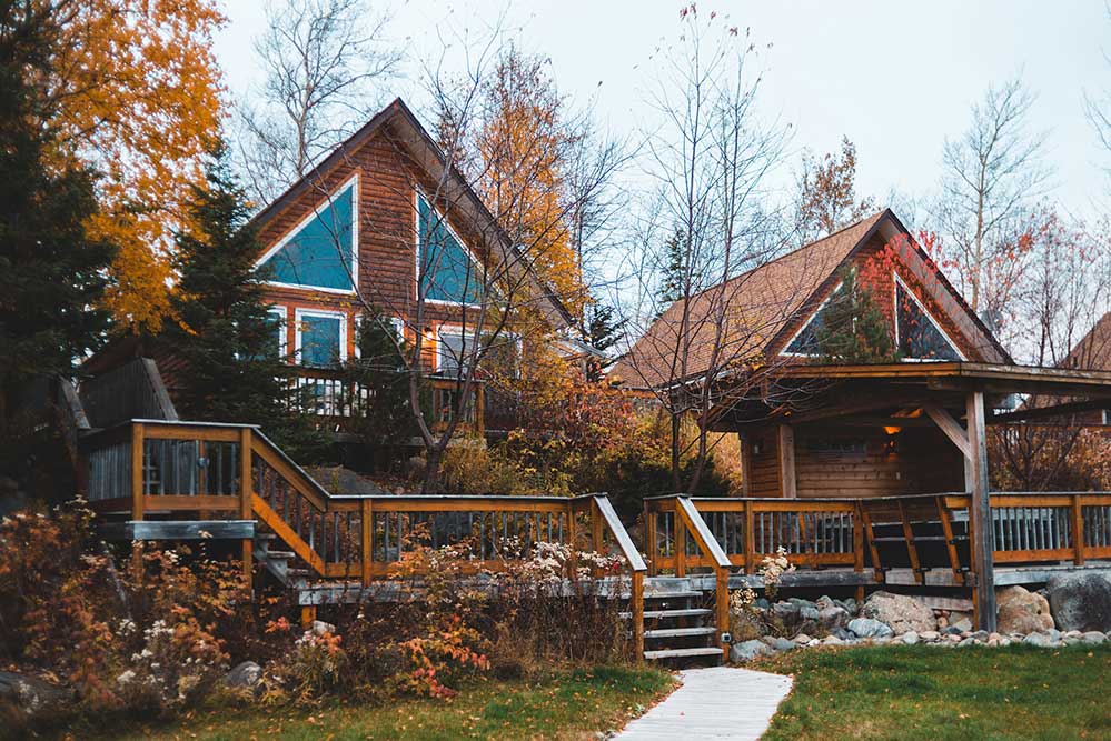 small cabin housing at portage trails